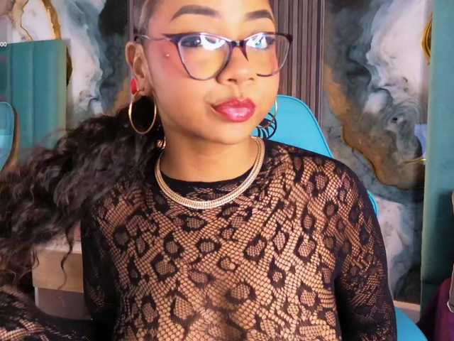NinaCarter live cam on BongaCams