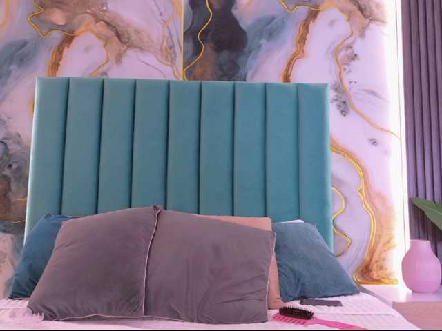 NinaCarter, live now on BongaCams