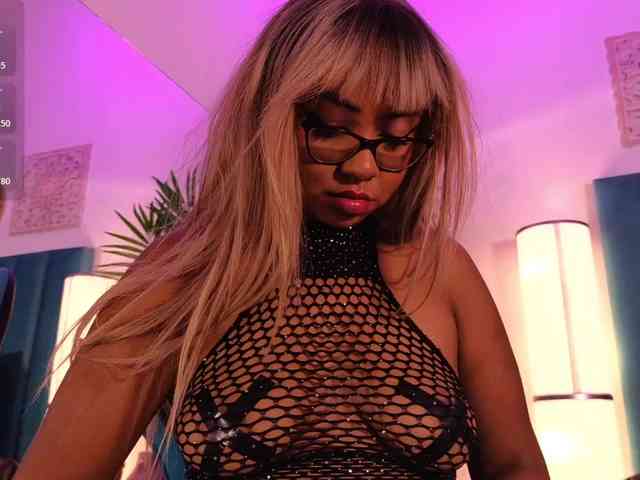NinaCarter webcam