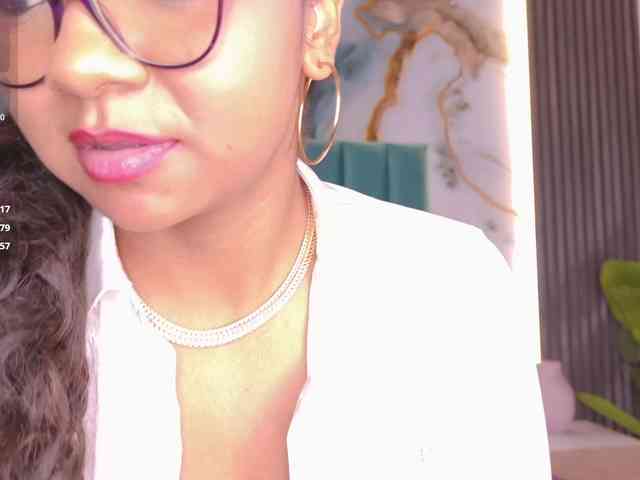 NinaCarter webcam