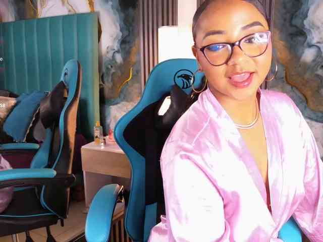 NinaCarter webcam