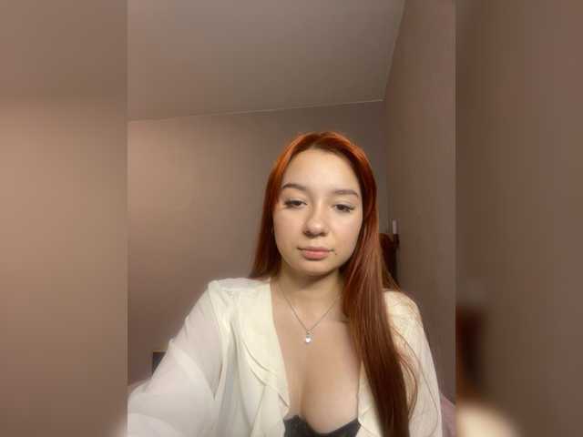 Juliaq live cam on BongaCams