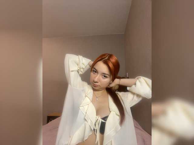 Juliaq live cam on BongaCams