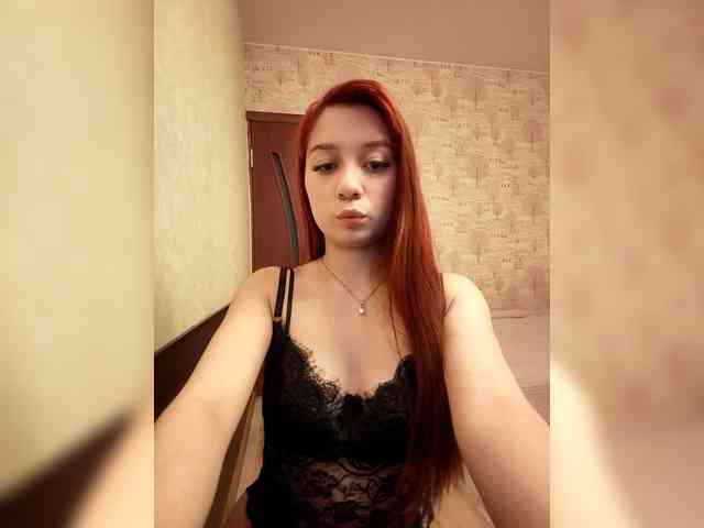 Juliaq Live Webcam on BongaCams