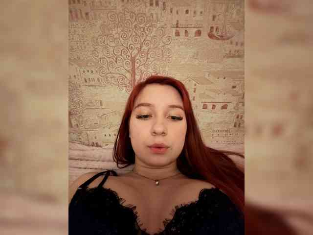 Juliaq Live Webcam on BongaCams