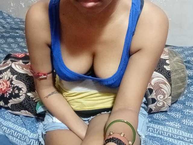poulomidass live cam on BongaCams