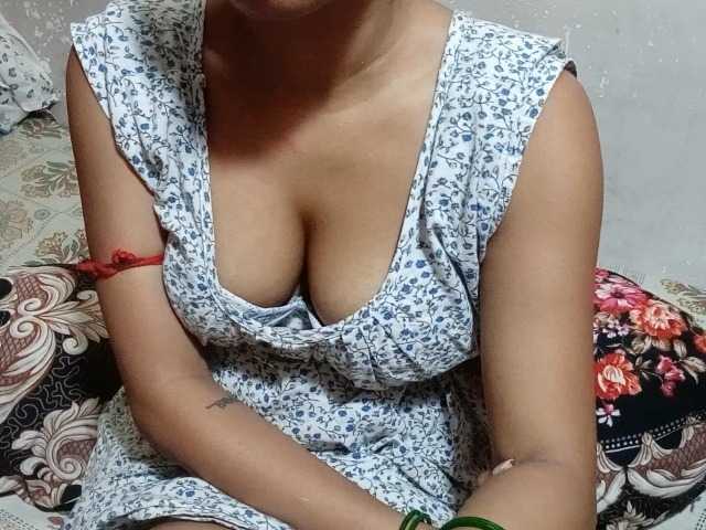 poulomidass live cam on BongaCams