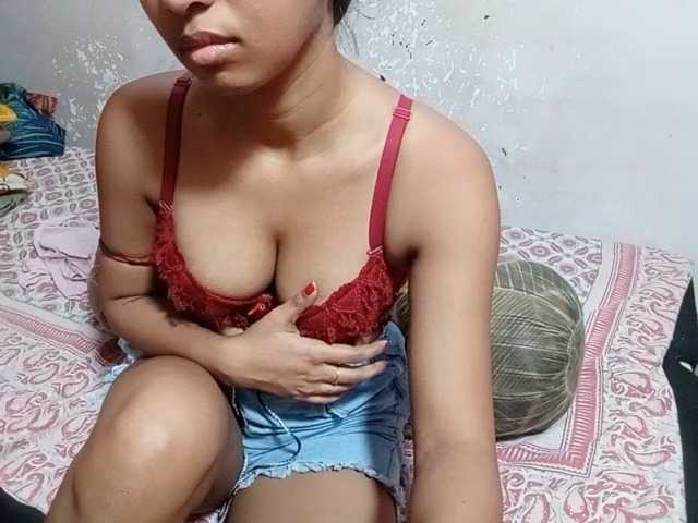 poulomidass live cam on BongaCams