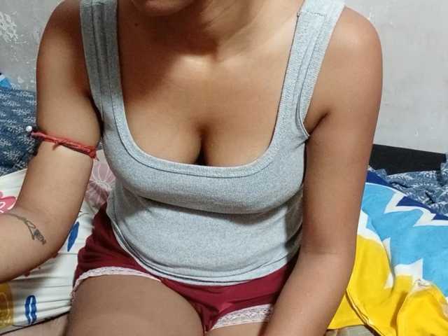 poulomidass live cam on BongaCams