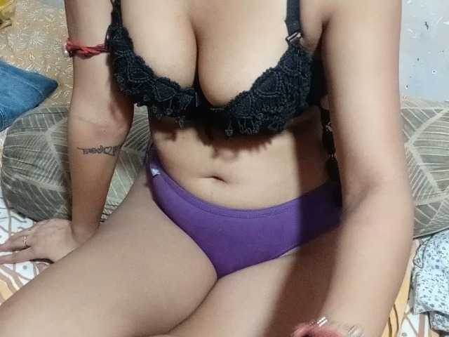 poulomidass live cam on BongaCams