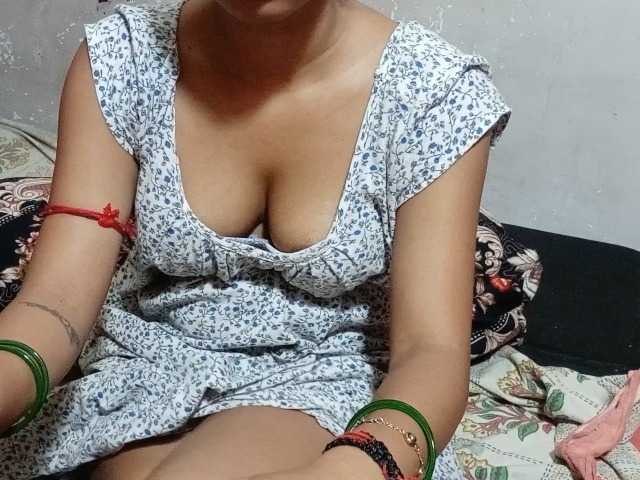 poulomidass live cam on BongaCams