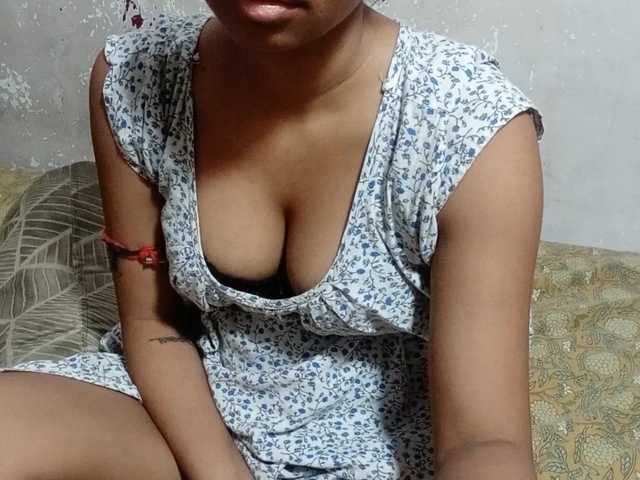poulomidass live cam on BongaCams