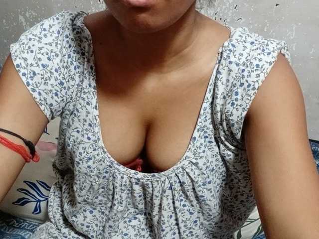 poulomidass live cam on BongaCams