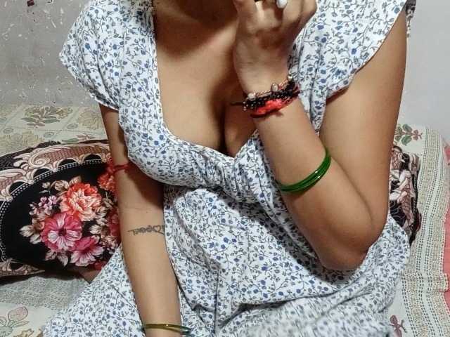 poulomidass live cam on BongaCams