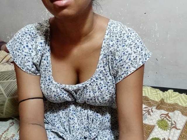 poulomidass live cam on BongaCams