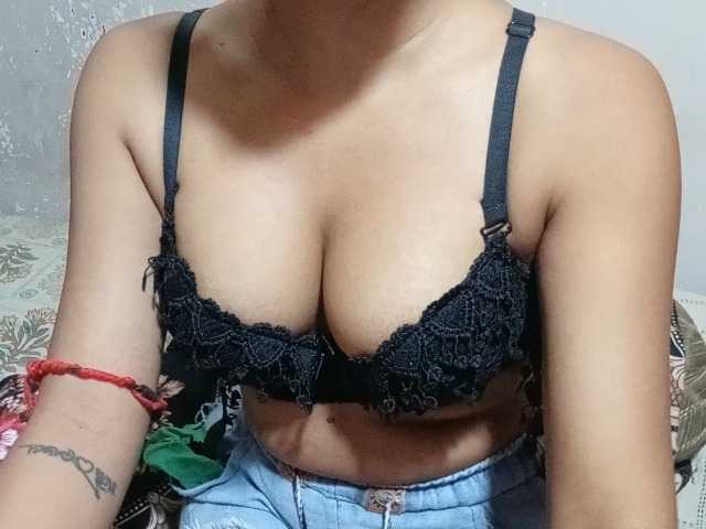 poulomidass live webcam show