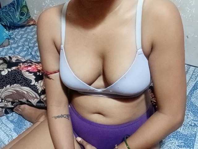 poulomidass live cam on BongaCams