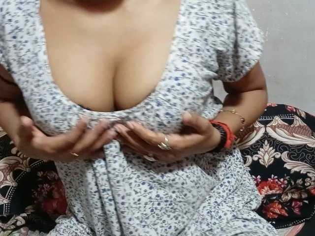 poulomidass live cam on BongaCams