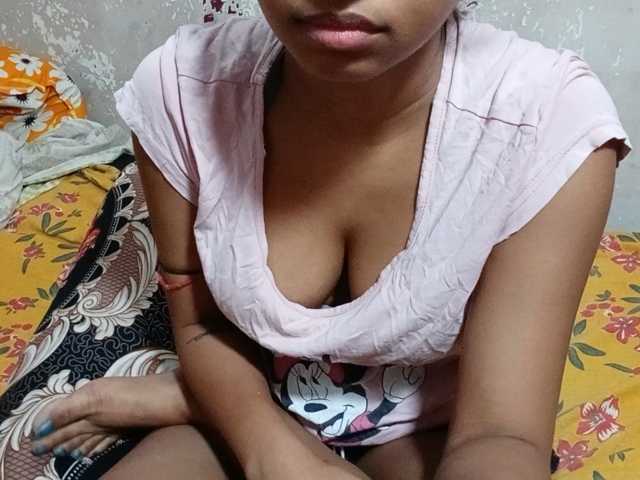 poulomidass live cam on BongaCams
