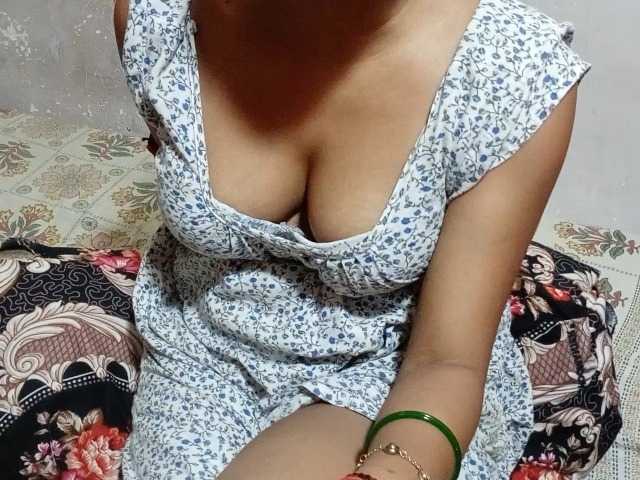 poulomidass live cam on BongaCams