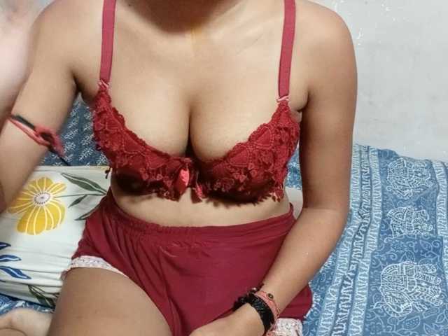 poulomidass live cam on BongaCams