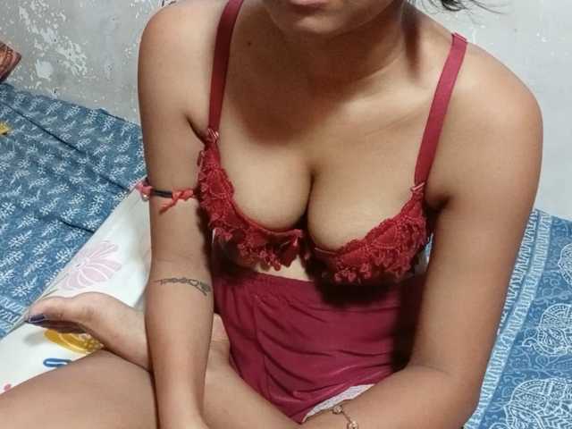 poulomidass live cam on BongaCams