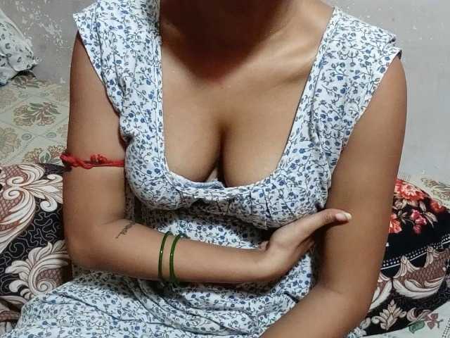 poulomidass live cam on BongaCams