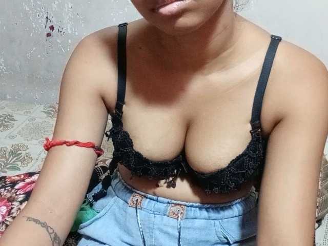poulomidass cam belle