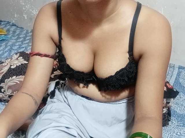 poulomidass live cam on BongaCams