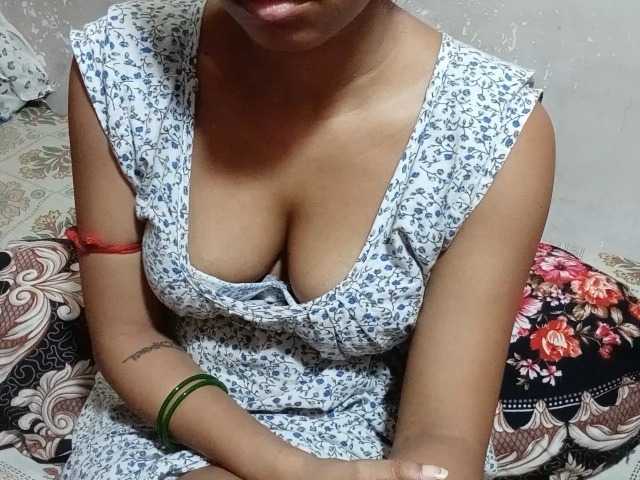 poulomidass live cam on BongaCams