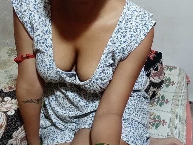 poulomidass live cam on BongaCams