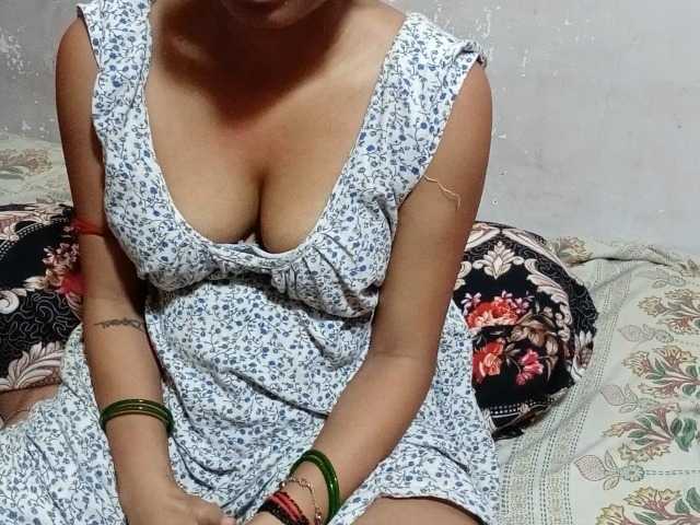 poulomidass live cam on BongaCams