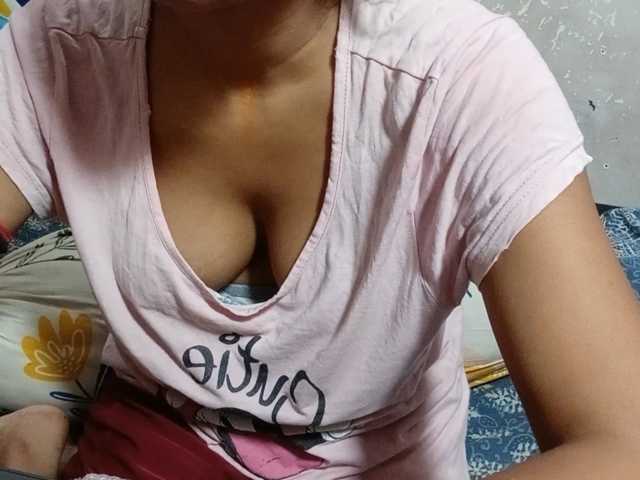 poulomidass live cam on BongaCams
