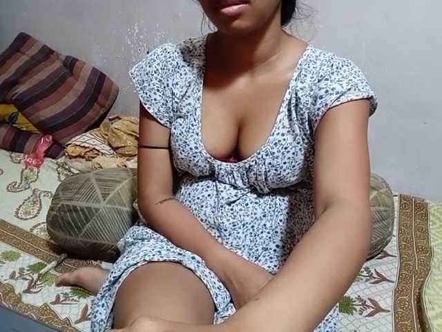 poulomidass live cam on BongaCams