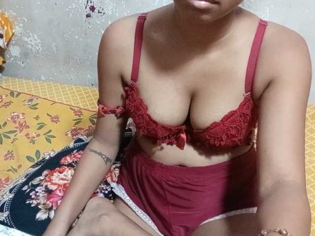 poulomidass live cam on BongaCams