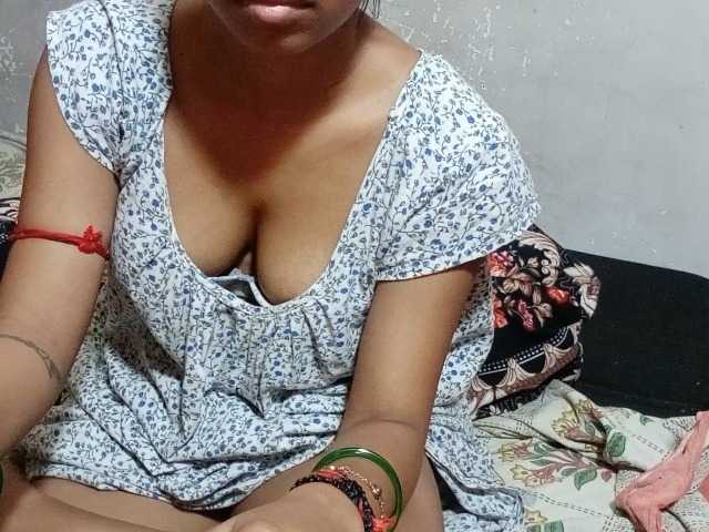 poulomidass live cam on BongaCams
