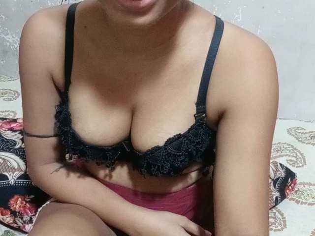 poulomidass live cam on BongaCams