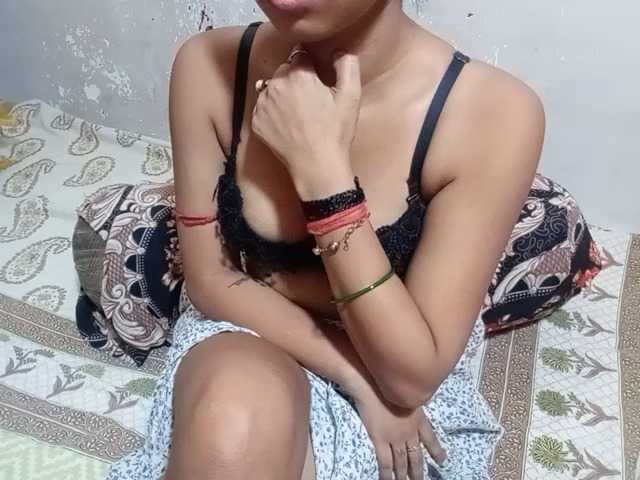 poulomidass live cam on BongaCams