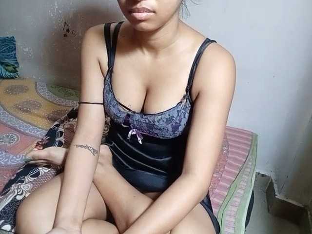 poulomidass's BongaCams show and profile