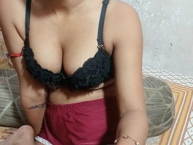 poulomidass live cam on BongaCams