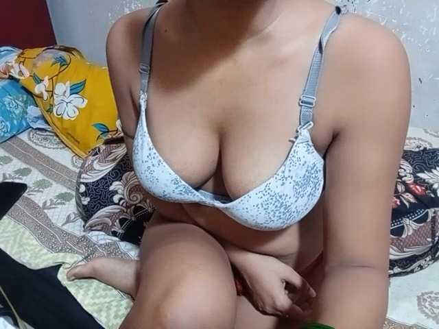 poulomidass live cam on BongaCams