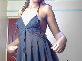 cutieglo's Live Webcam