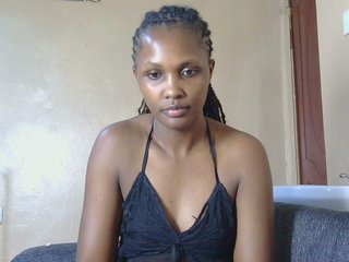 cutieglo's Live Webcam