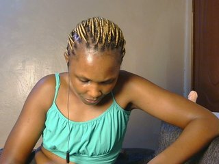 cutieglo's Live Webcam