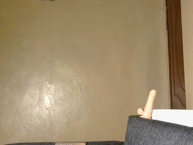 cutieglo live cam on BongaCams