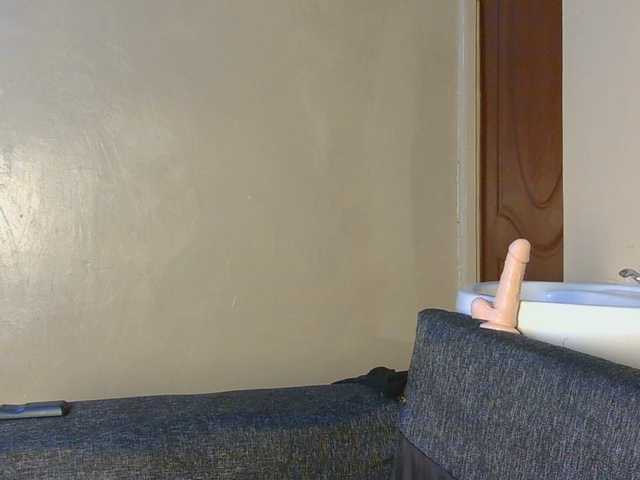 cutieglo live cam on BongaCams