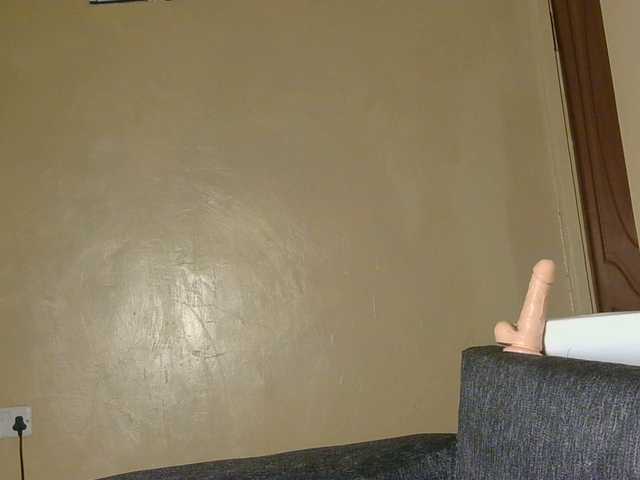 cutieglo live cam on BongaCams