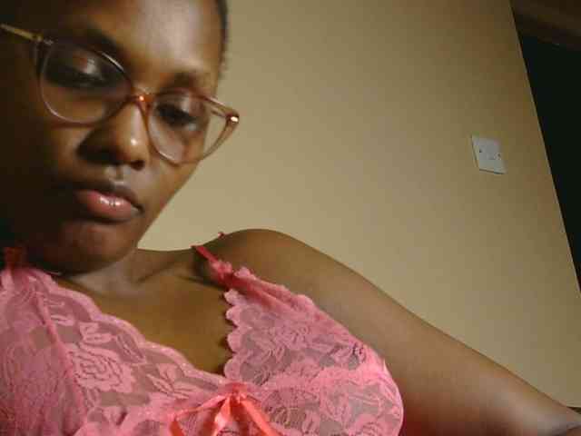 cutieglo webcam