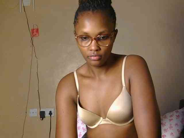 cutieglo webcam