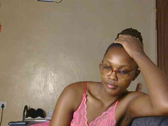 cutieglo webcam